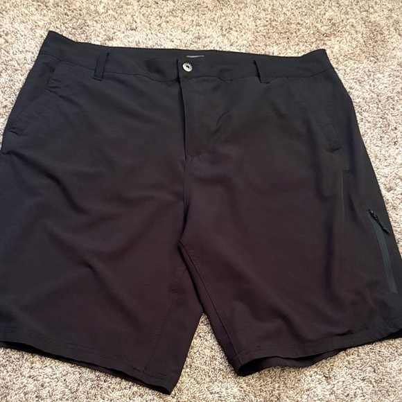Kirkland Signature Men's Shorts - Black and Blue - Picture 2 of 7